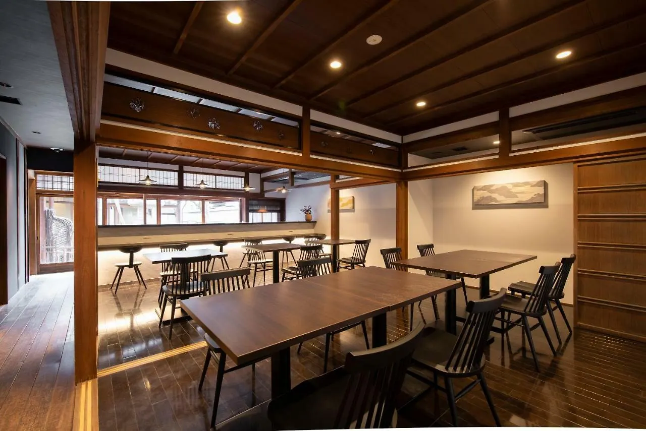 מלון First Cabin Station Kyoto Umenokoji Ryokan